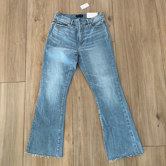 Ann Taylor Kick Crop jeans - Picture 1 of 3